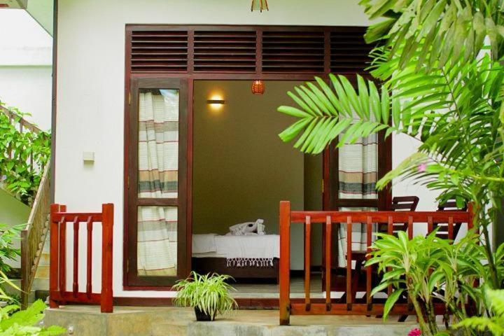 Amazing Villa Matara Bagian luar foto