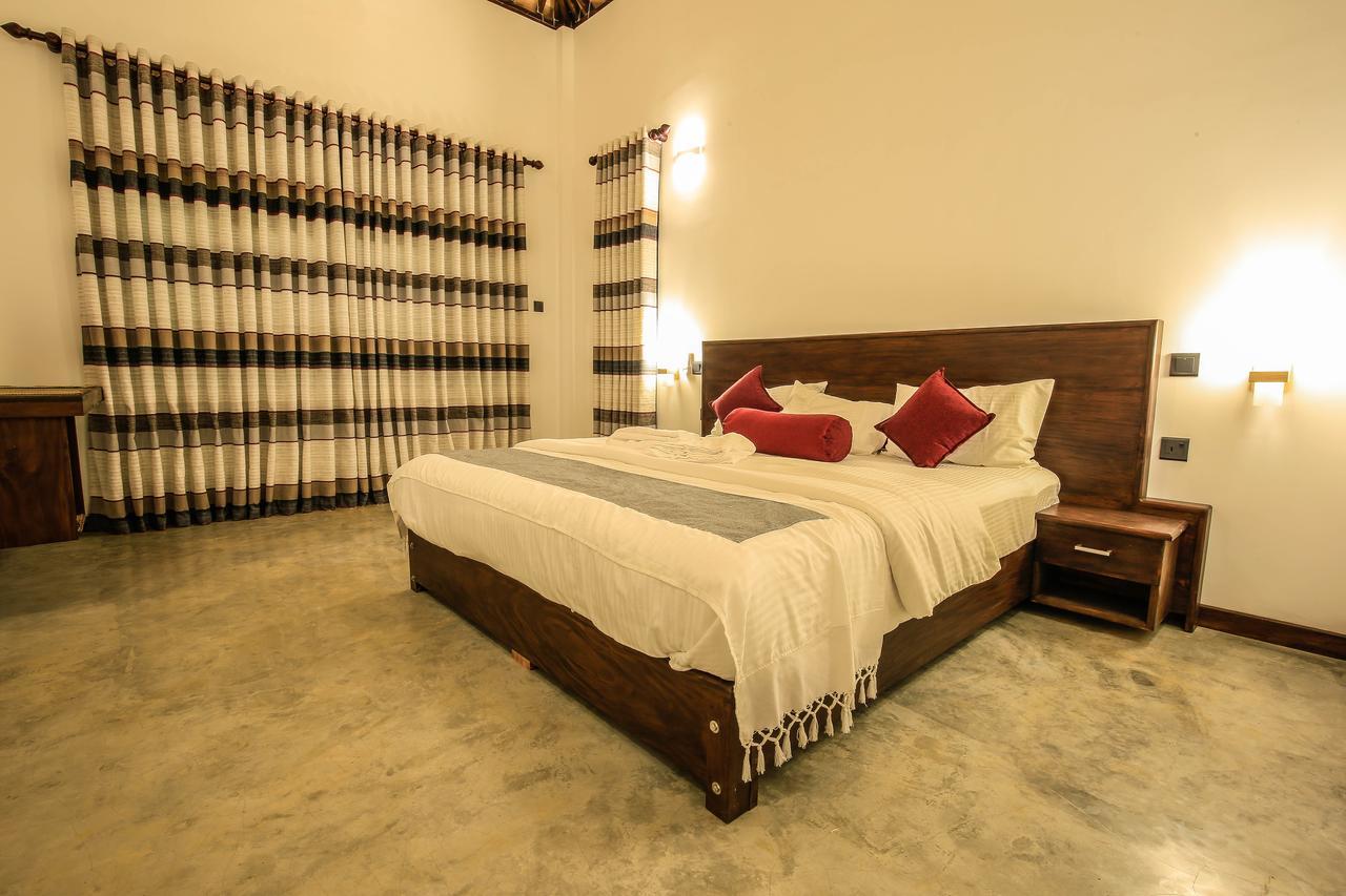 Amazing Villa Matara Bagian luar foto