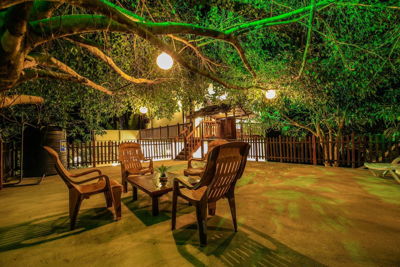 Amazing Villa Matara Bagian luar foto