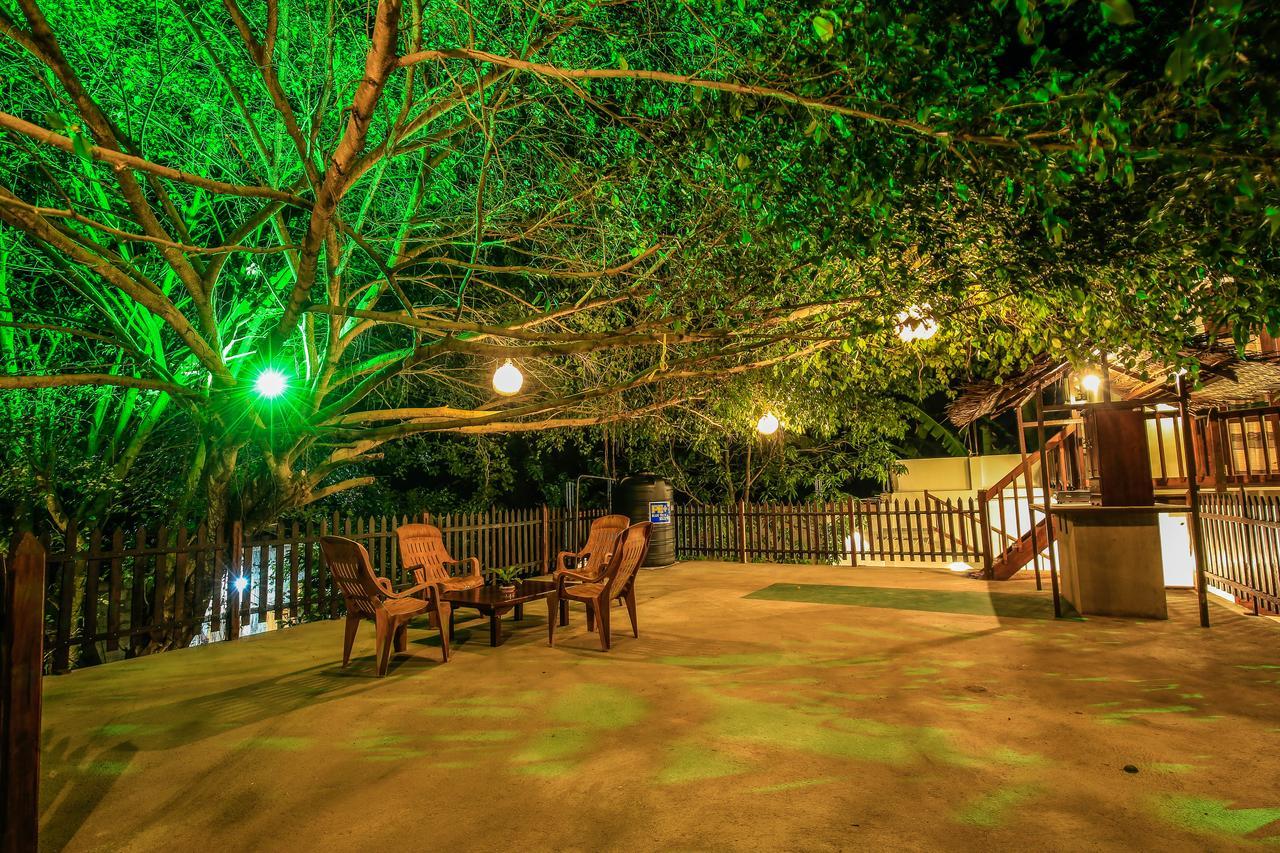 Amazing Villa Matara Bagian luar foto