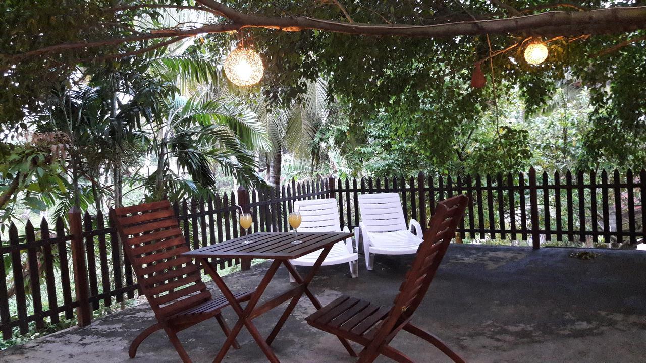 Amazing Villa Matara Bagian luar foto